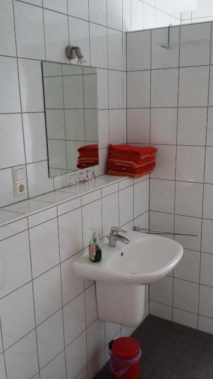ホテル アルバーゴ レストラン ダ フランコ ビューヒェンベウーレン 部屋 写真